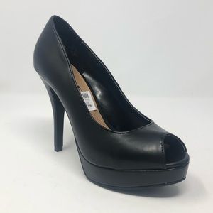 Brash Lustre platform heels size 5.5